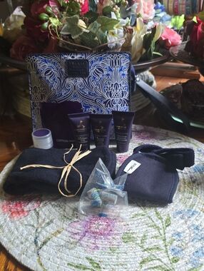 Liberty London Bag And Aromatherapy Associates Samples
